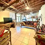 Casa Com Piscina E Churrasqueira Em Ubatuba Sp